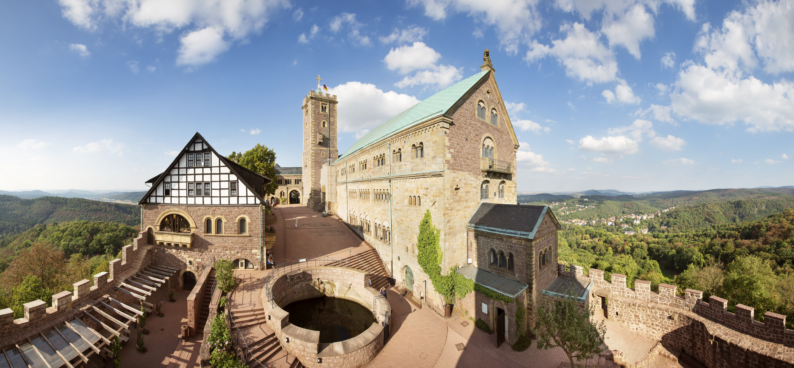 Wartburg Castle in Eisenach © GNTB/photographer: Christof Herdt